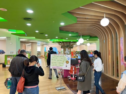 1101201校外參訪【國立公共資訊圖書館】